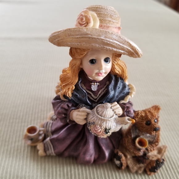 YESTERDAY'S CHILD FIGURINES - Picture 2 of 6